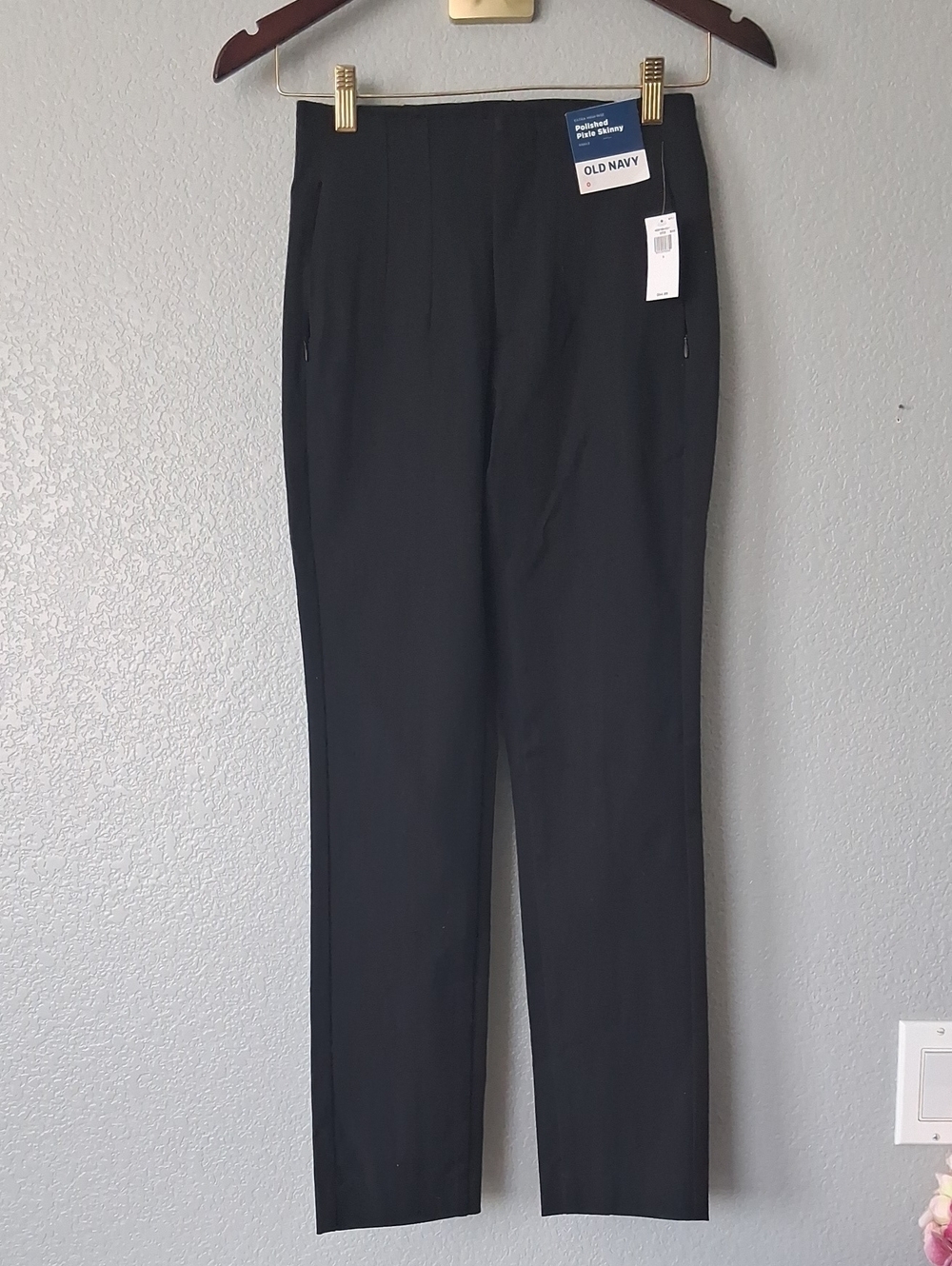 Old Navy Black Women’s Slim Straight Dress Pants